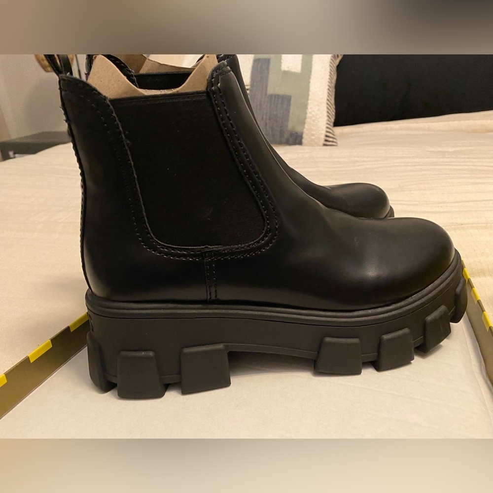 Circus by Sam Edelman Darielle Boot